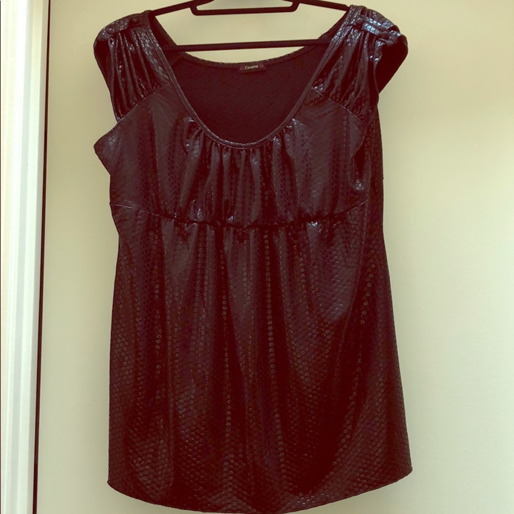 Black shirt